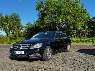 Gebraucht Mercedes C250 Avantgarde 204 PS (150 kW) 2012 Schwarz Limousine