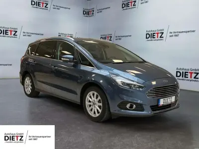 Gebraucht Ford S-MAX Titanium 190 PS (139 kW) 2019 Blau Van / Kleinbus