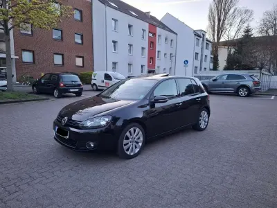 Gebraucht VW Golf VII Style 122 PS (89 kW) 2012 Schwarz Kleinwagen
