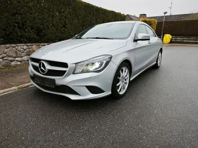 Gebraucht Mercedes CLA180 Urban 122 PS (89 kW) 2014 Silber Limousine