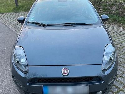 Gebraucht Fiat Punto 69 PS (50 kW) 2015 Grau Kleinwagen