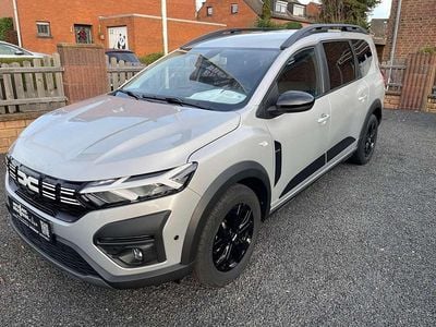 Gebraucht Dacia Jogger Extreme 101 PS (74 kW) 2023 Moonstone_grau metallic Van / Kleinbus