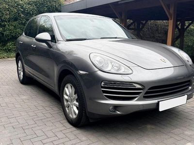 Second-hand Porsche Cayenne 245 CP (180 kW) 2012 Gri SUV