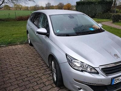 Gebraucht Peugeot 308 120 PS (88 kW) 2016 Silber Kombi