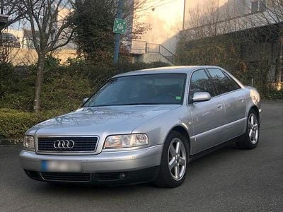 Second-hand Audi A8 Comfort 193 CP (141 kW) 1999 Argintiu Berlinǎ