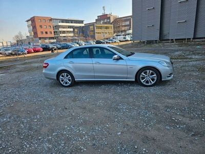 Mercedes E200