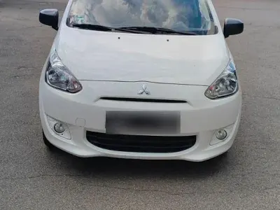 Gebraucht Mitsubishi Space Star 71 PS (52 kW) 2015 Weiß Kleinwagen