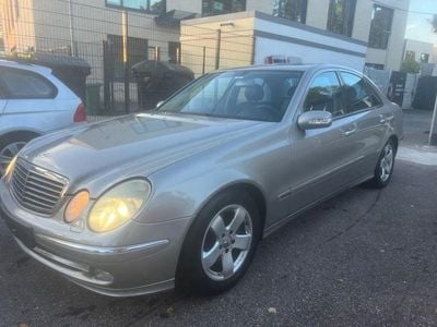 Mercedes E270