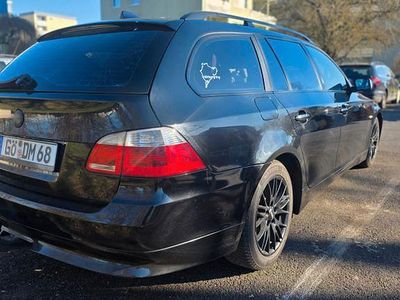 Gebraucht BMW 525 177 PS (130 kW) 2005 Schwarz Kombi