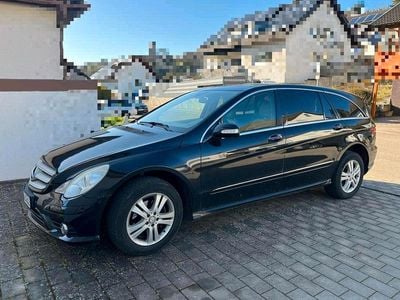 Mercedes R320