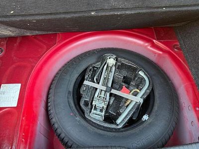 Rot Gebraucht 2000 VW Golf IV Kleinwagen | 1.850 € (Guter Preis)