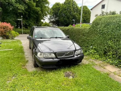 Gebraucht Volvo V70 144 PS (105 kW) 1997 Schwarz Kombi