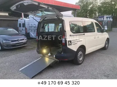 Gebraucht VW Caddy Maxi Basis 122 PS (89 kW) 2022 Beige Van / Kleinbus