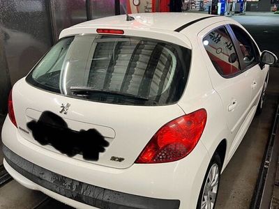 gebraucht Peugeot 207 1.4 Sport