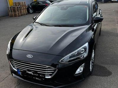 Gebraucht Ford Focus Active 150 PS (110 kW) 2019 Schwarz Limousine