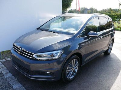 Delfingrau metallic Neu 2025 VW Touran Highline Van / Kleinbus | 40.179 € (Fairer Preis)
