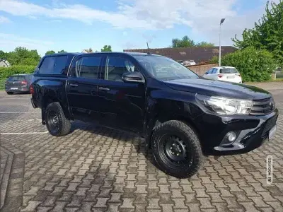 Gebraucht Toyota HiLux 150 PS (110 kW) 2019 Metallic Pickup
