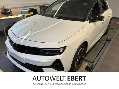 Gebraucht Opel Astra 131 PS (96 kW) 2025 Lack weiss banquise/typ aussenve Kleinwagen