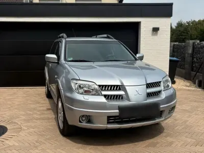Gebraucht Mitsubishi Outlander 160 PS (117 kW) 2006 Silber SUV