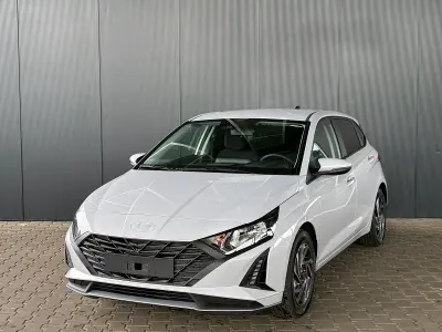 Neu Hyundai i20 Pure 79 PS (58 kW) 2025 Lumen gray Kleinwagen