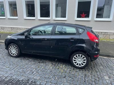 Gebraucht Ford Fiesta 79 PS (58 kW) 2010 Blau Kleinwagen
