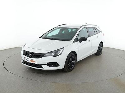 Second-hand Opel Astra Ultimate 2022 Alb Hatchback