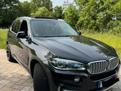 Gebraucht BMW X5 Sport Line 313 PS (230 kW) 2015 Grau SUV