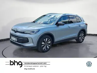 Gebraucht VW Tiguan Life 150 PS (110 kW) 2025 Silber SUV