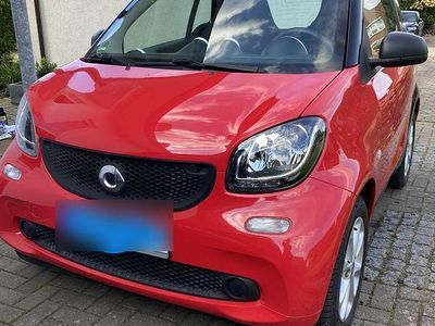 Gebraucht Smart ForTwo Coupé 71 PS (52 kW) 2018 Rot Coupé