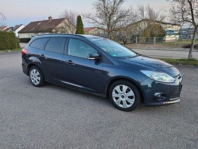 Gebraucht Ford Focus Trend 116 PS (85 kW) 2012 Grau Kombi