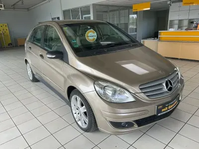 Gebraucht Mercedes B180 109 PS (80 kW) 2007 Gelb Van / Kleinbus