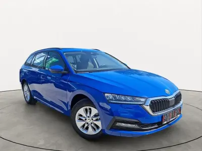 Używany Skoda Octavia 110 KM (80 kW) 2021 Niebieski Kombi