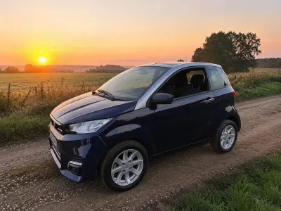 Używany Aixam Microcar 2022 Niebieski Hatchback