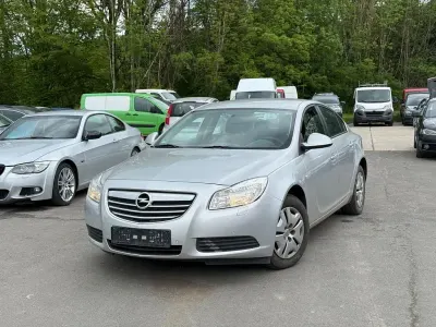 Gebraucht Opel Insignia Selection 116 PS (85 kW) 2009 Silber Limousine