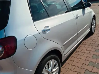 Gebraucht VW Golf Plus Cross 105 PS (77 kW) 2013 Silber Kleinwagen
