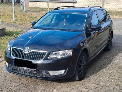Gebraucht Skoda Octavia Dynamic 150 PS (110 kW) 2015 Schwarz Kombi