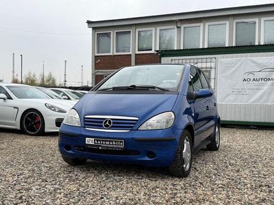 Usata Mercedes A160 Elegance 102 CV (75 kW) 2000 Blu Utilitaria