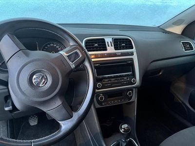 Brugt VW Polo Trendline 60 HK (44 kW) 2013 Sort Hatchback