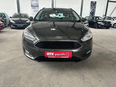 Gebraucht Ford Focus Business Edition 125 PS (91 kW) 2017 Grau Limousine