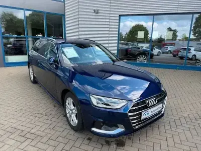 Gebraucht Audi A4 Advanced 150 PS (110 kW) 2019 Navarrablau Kombi