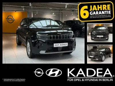 Neu Jeep Avenger Altitude 110 PS (80 kW) 2026 Volcano black SUV