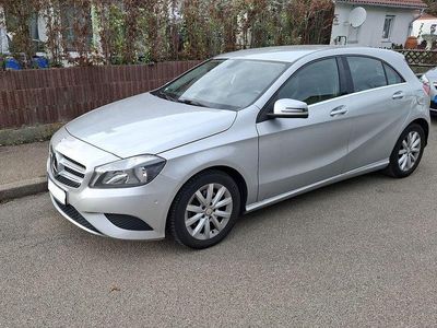 Usata Mercedes A180 Style 122 CV (89 kW) 2013 Argento Berlina