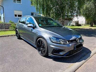 Gebraucht VW Golf VII R 310 PS (228 kW) 2017 Grau Limousine