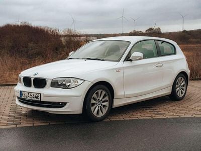 Gebraucht BMW 116 122 PS (89 kW) 2012 Weiß Kleinwagen