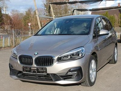 Gebraucht BMW 220 Gran Tourer 192 PS (141 kW) 2022 Silber Van / Kleinbus