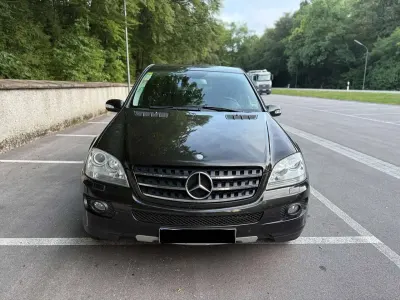 Gebraucht Mercedes ML420 306 PS (225 kW) 2007 Schwarz SUV