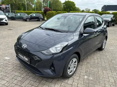 Neu Hyundai i10 63 PS (46 kW) 2025 Aurora grey Kleinwagen