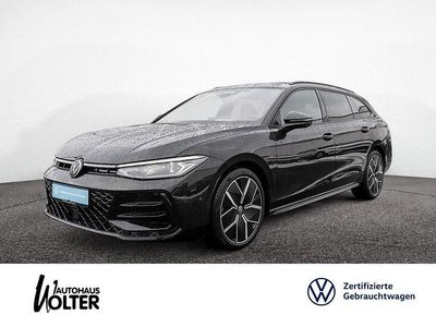 Gebraucht VW Passat R-line 150 PS (110 kW) 2025 Schwarz Kombi