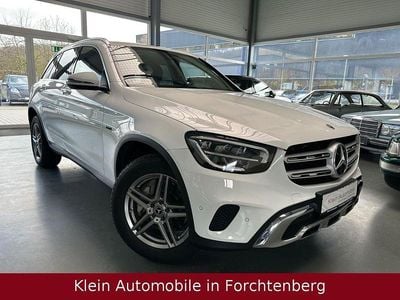 Gebraucht Mercedes GLC300e 306 PS (225 kW) 2021 Weiß SUV