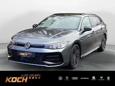 Gebraucht VW Passat R-line 193 PS (141 kW) 2026 Diabasgrau metallic grenadills Kombi
